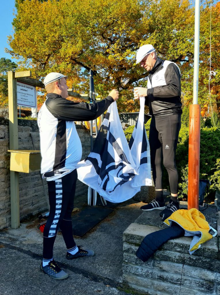 6e6857bc-f7a0-4b45-b9d4-f7b4efbfec62