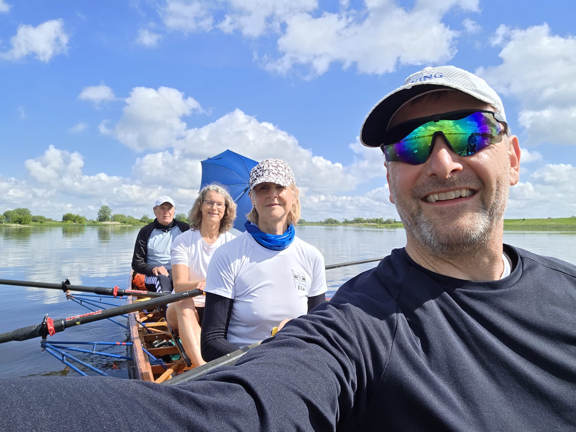 2. Tag - Sonne, Weite, Strömung auf der Elbe