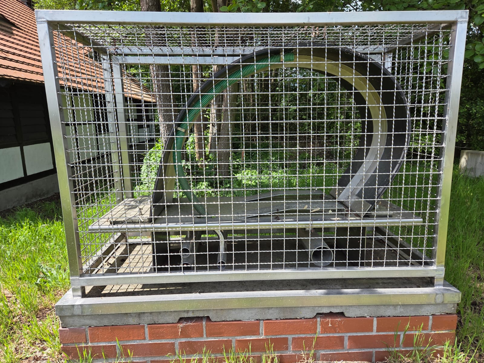 4. Tag - … und hier das Modell des neuen Schlauchwehres in Bahnitz